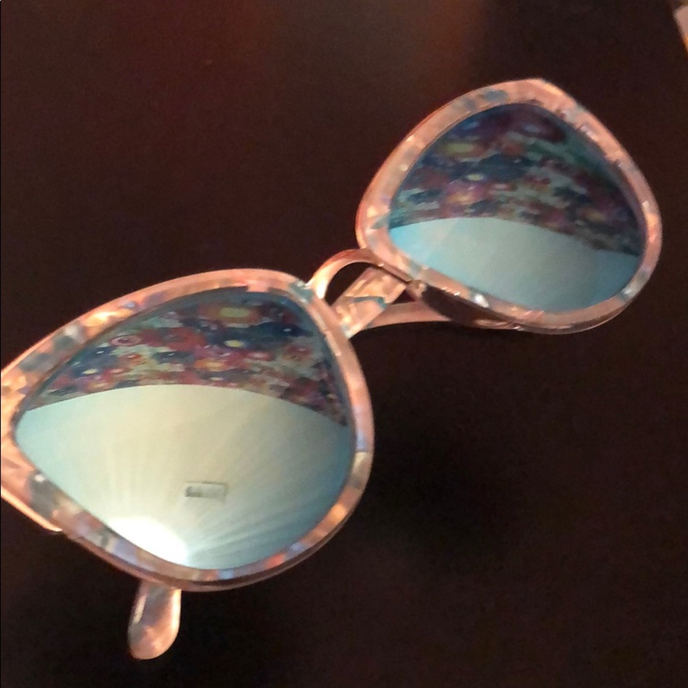 Free People sunglasses - Picture 2 of 8
